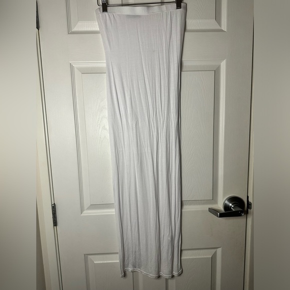 White Slip Dress / PrettyLittleThing - Picture 2 of 6